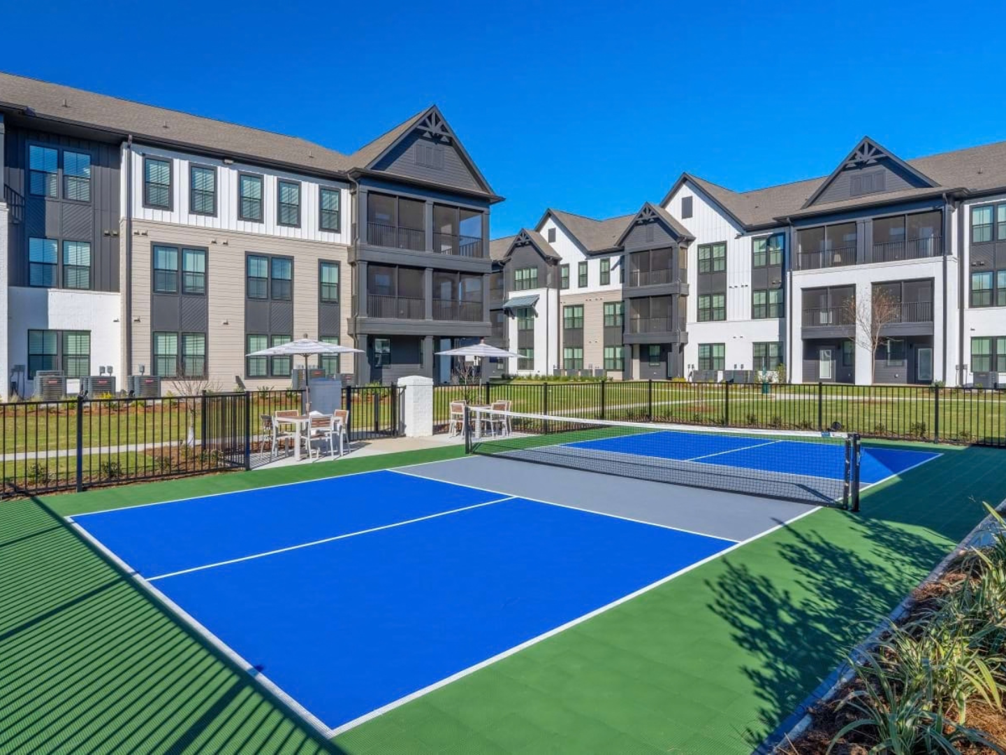Pickleball – The Portier